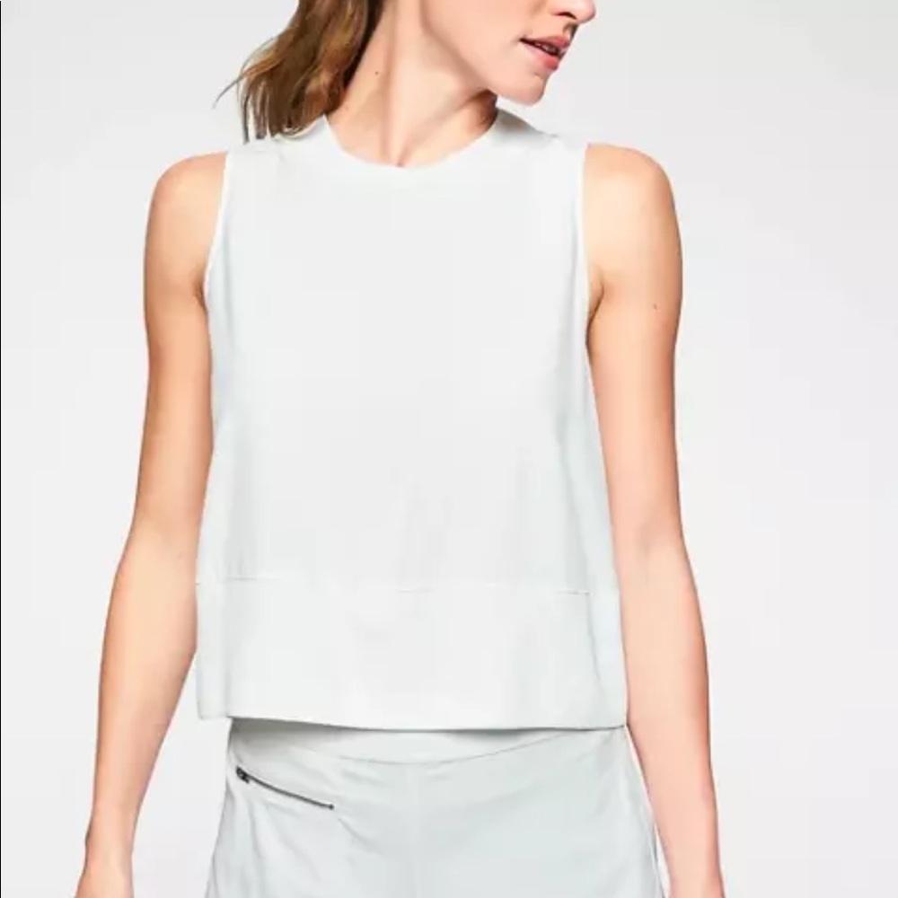 ATHLETA Zephyr White Shell Tank Box Fit Sz L